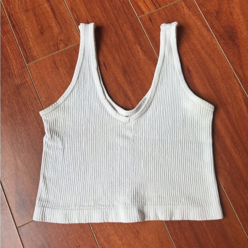 Urban Outfitters- Out from Under White Ribbed Women's Cropped Tank Top